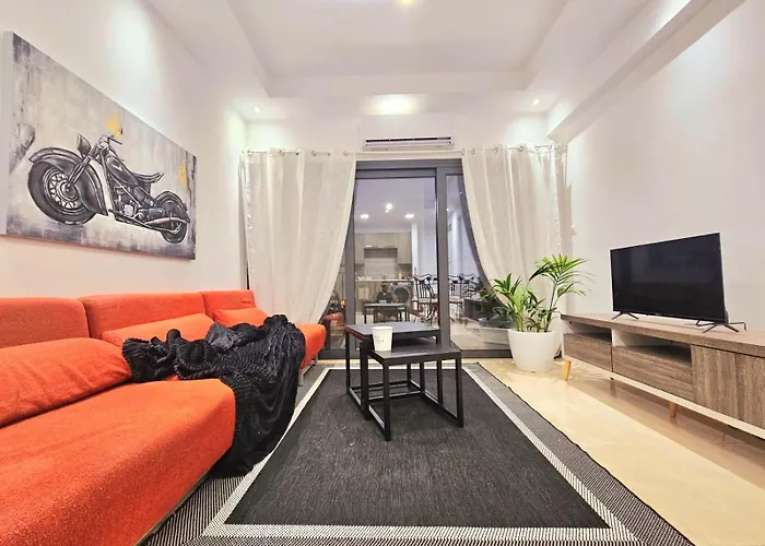 1-2Bd Beach Apartments