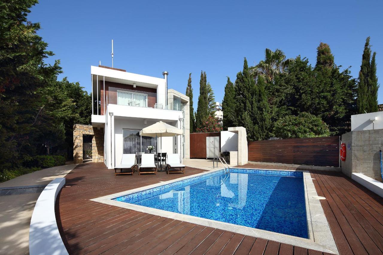 Paradise Cove Luxurious Paphos