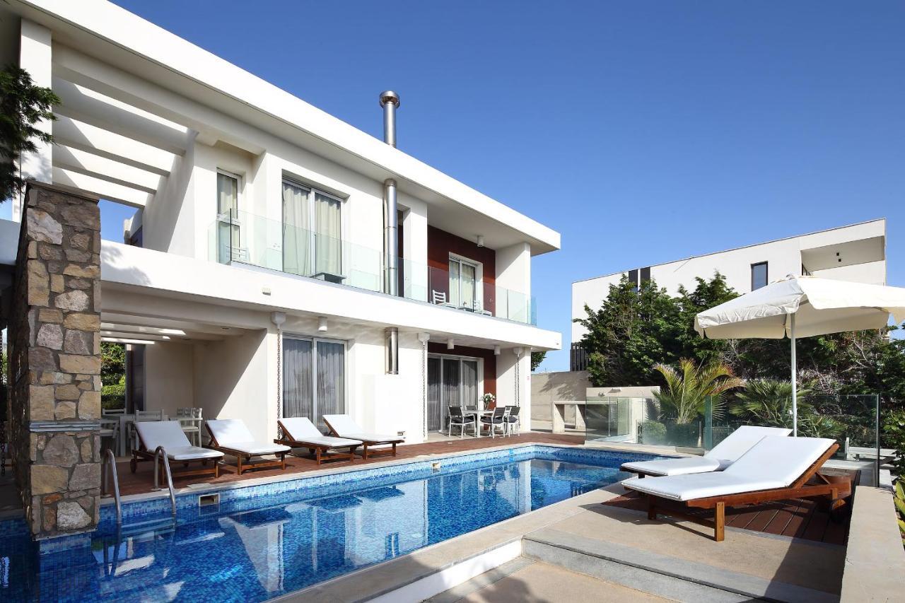 Paradise Cove Luxurious Villa Paphos