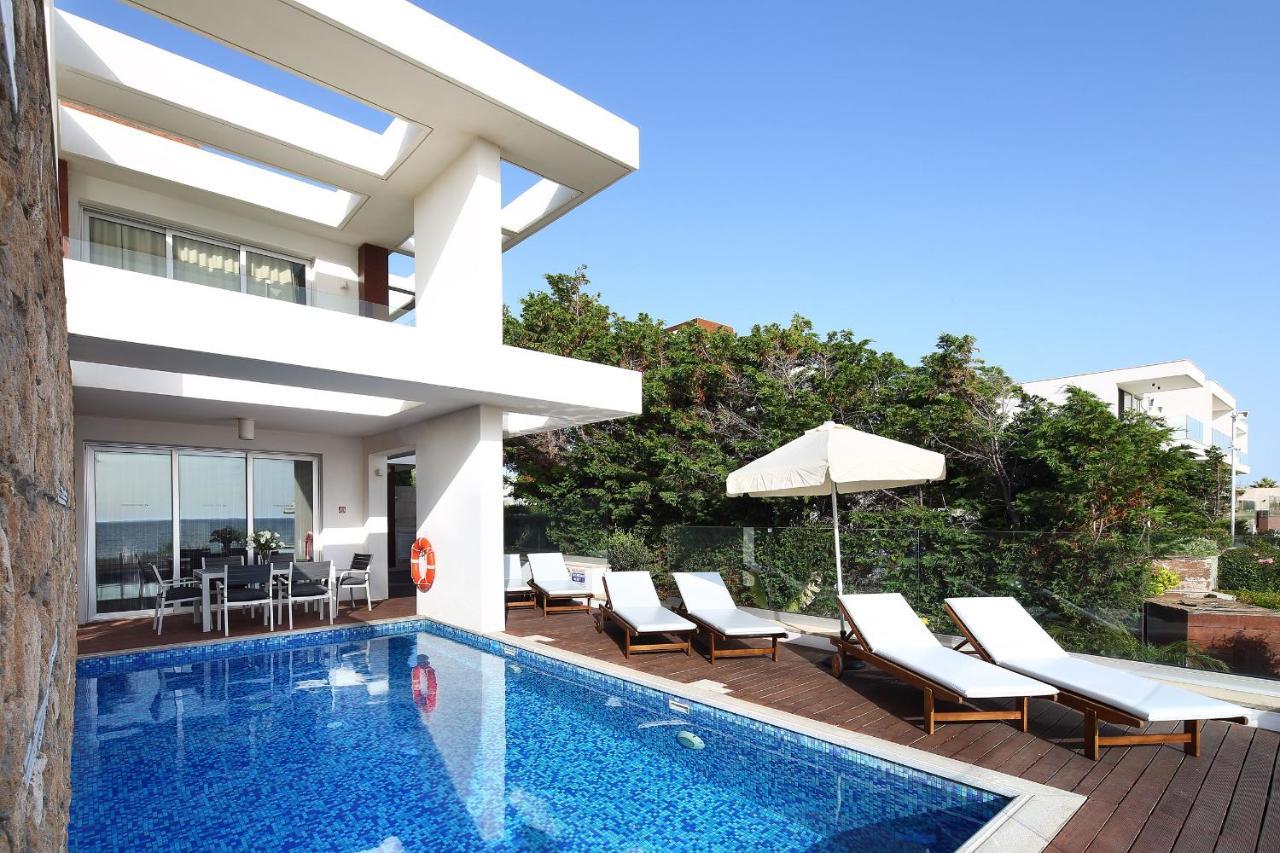 Paradise Cove Luxurious Villa *