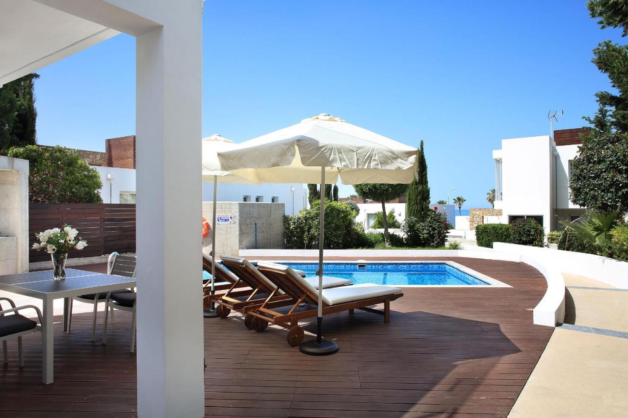 Paradise Cove Luxurious Villa Paphos