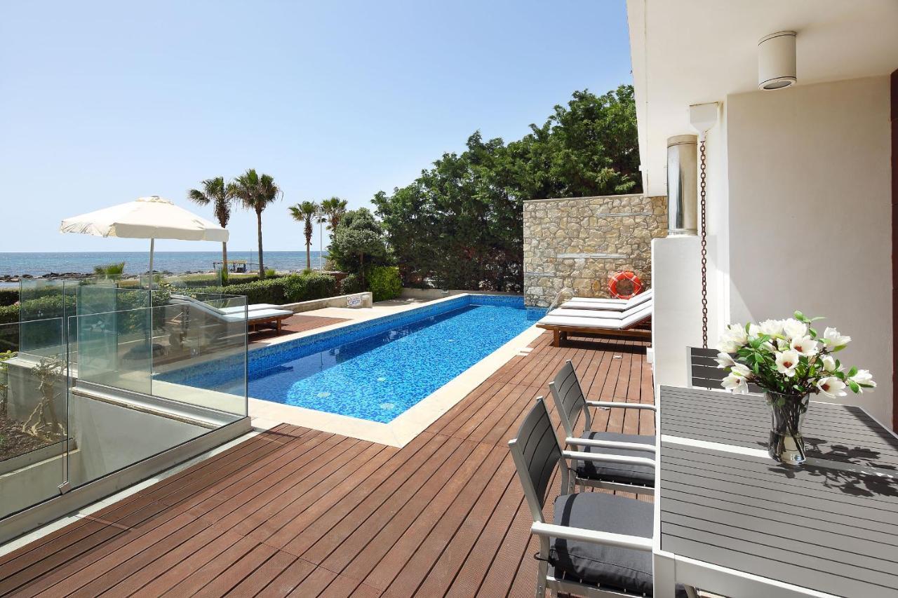 Paradise Cove Luxurious Villa Paphos