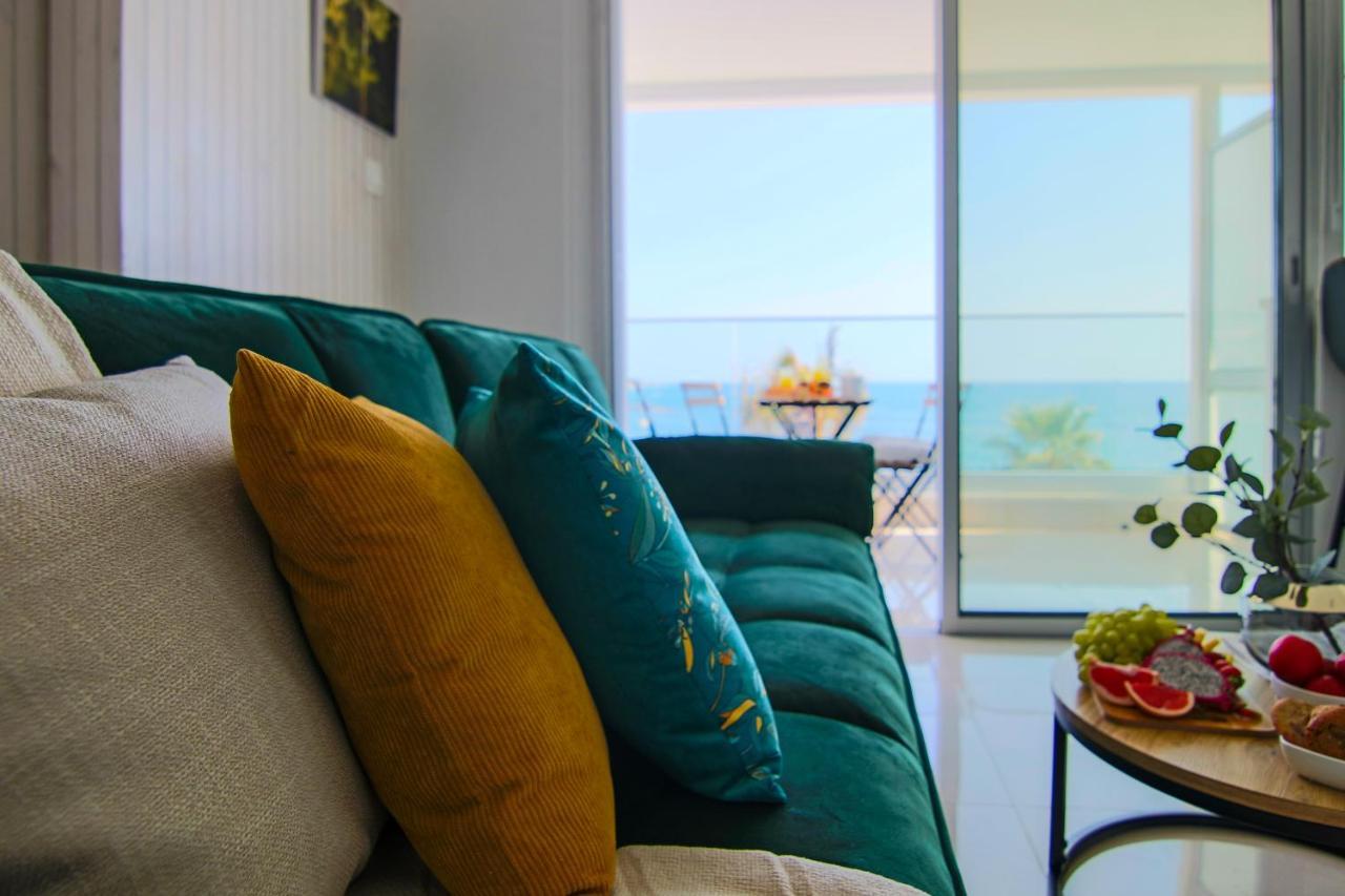 Phaedrus Living: Seaview Emerald Flat Lighthouse 48 Apartamento *