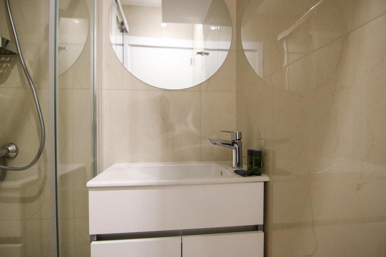 Phaedrus Living: Seaview Emerald Flat Lighthouse 48 Apartamento *