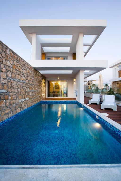 Villa Paradise Cove Luxurious Paphos