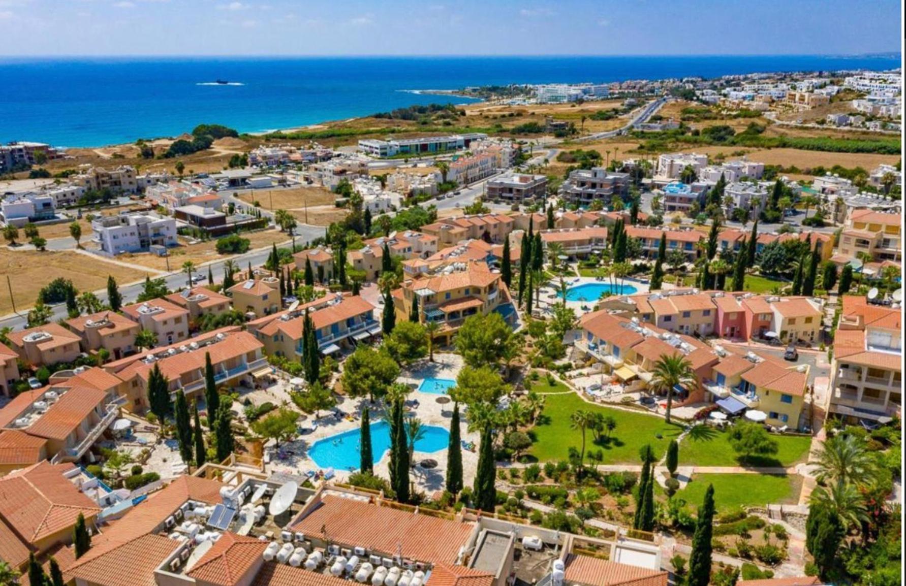 New Cozy Near The Beaches In The Magnificent Gardens Of Regina With Swimming Pools! * Paphos