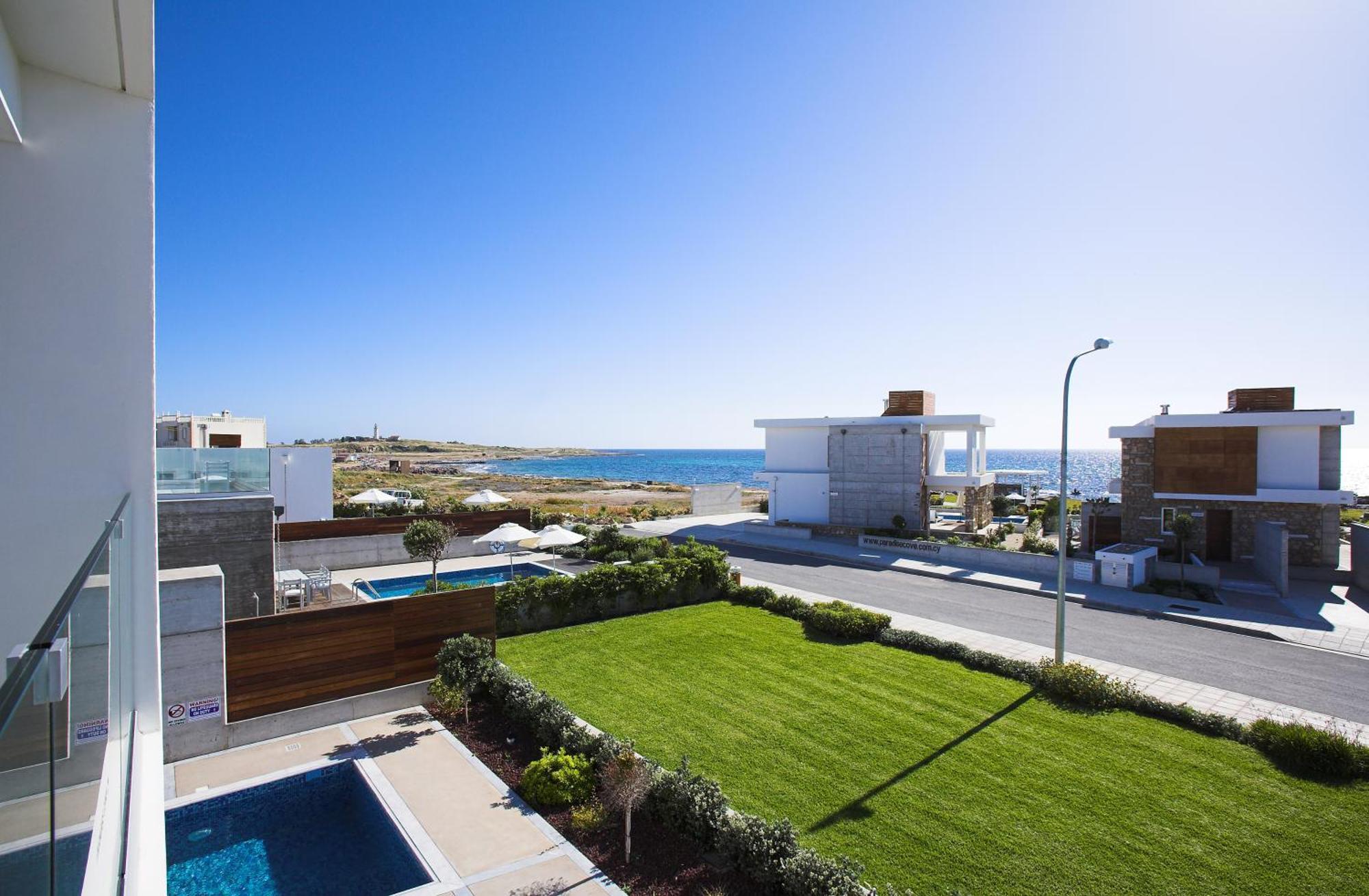 Villa Paradise Cove Luxurious