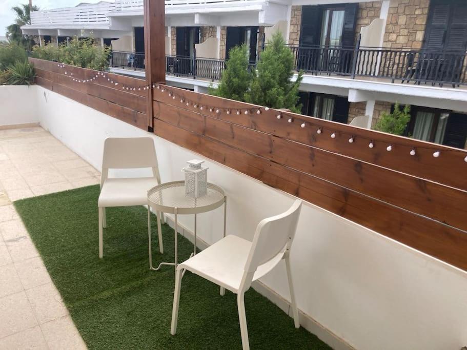 Harbour 1 Bedroom Steps From And Nightlife