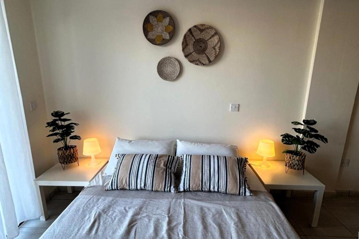 Apartment Marlen's Place Near Airport *