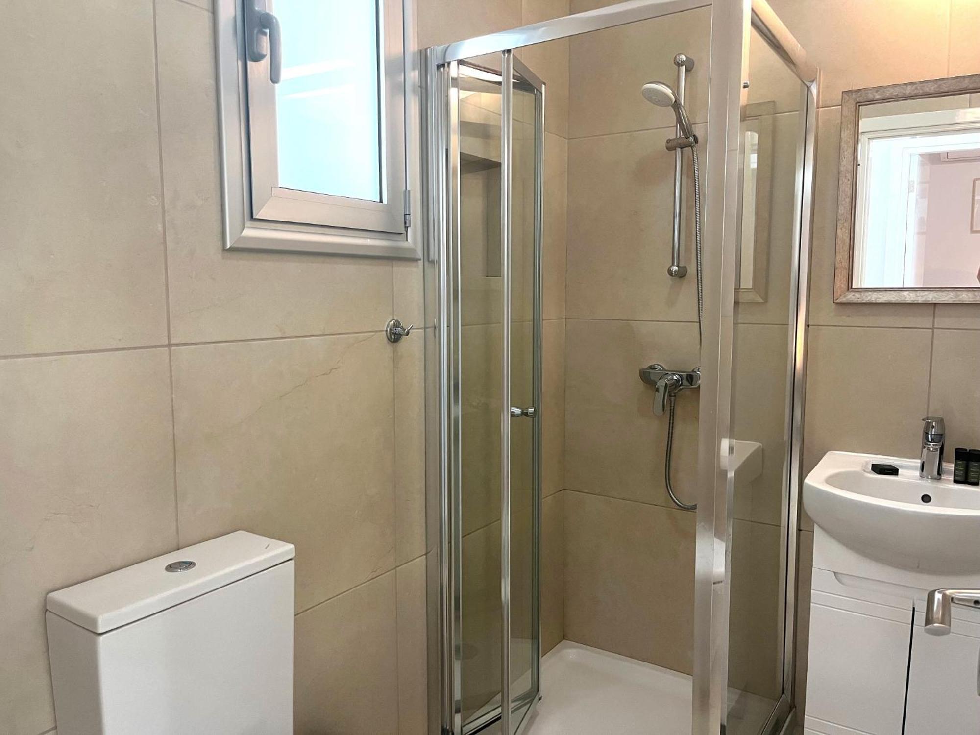 Phaedrus Living Constantinos Seaview Appartement
