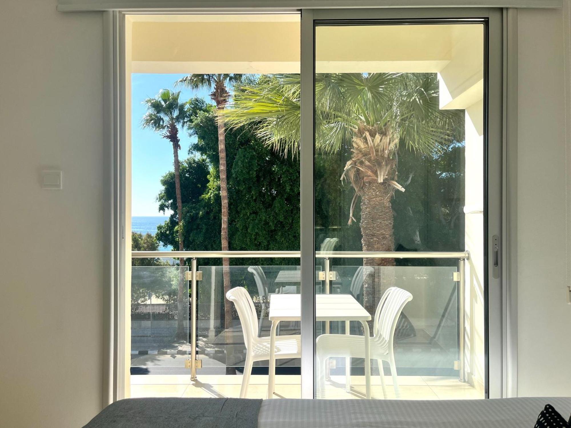 Appartement Phaedrus Living Constantinos Seaview
