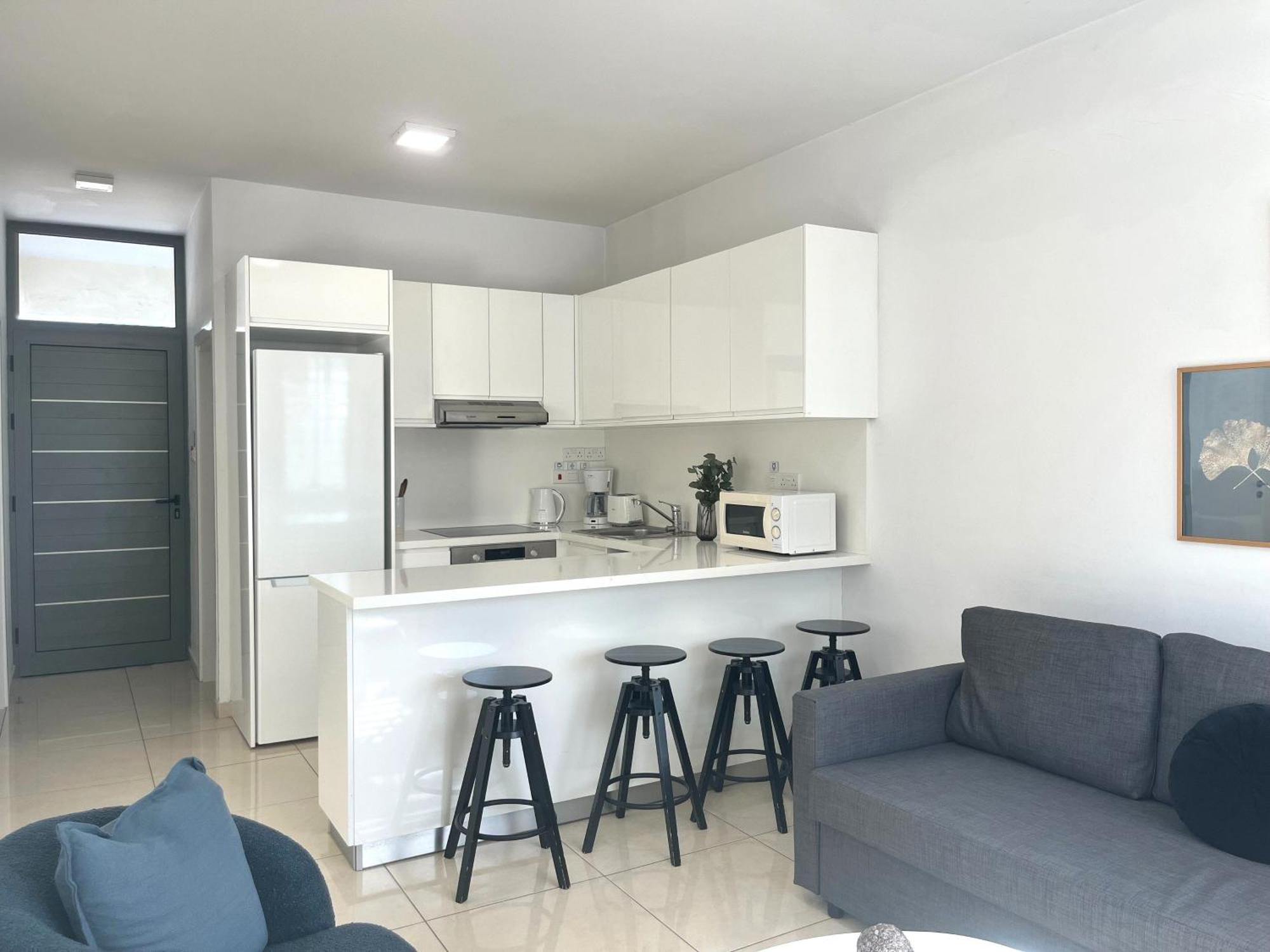 Phaedrus Living Constantinos Seaview Appartement