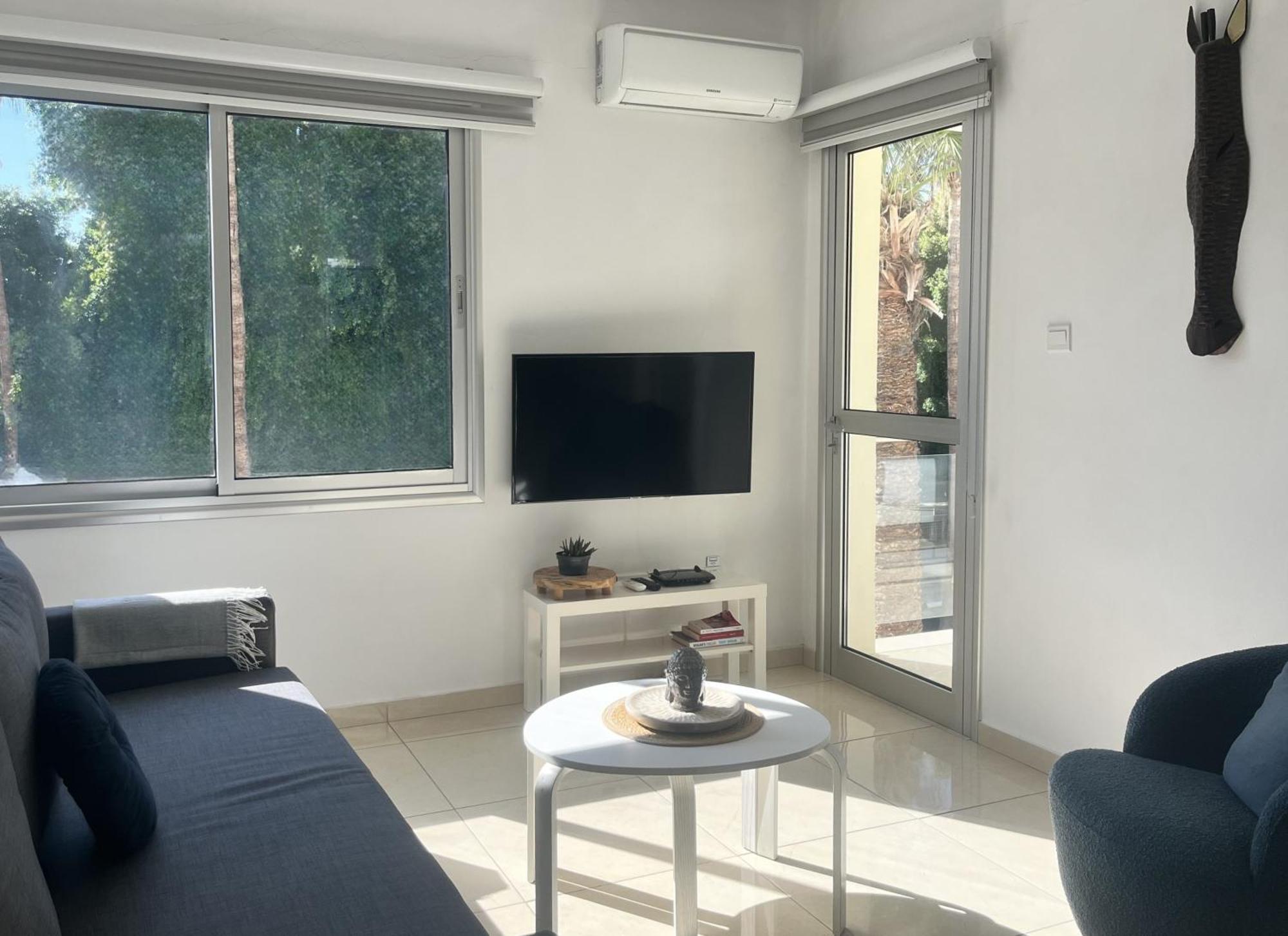 Phaedrus Living Constantinos Seaview Appartement