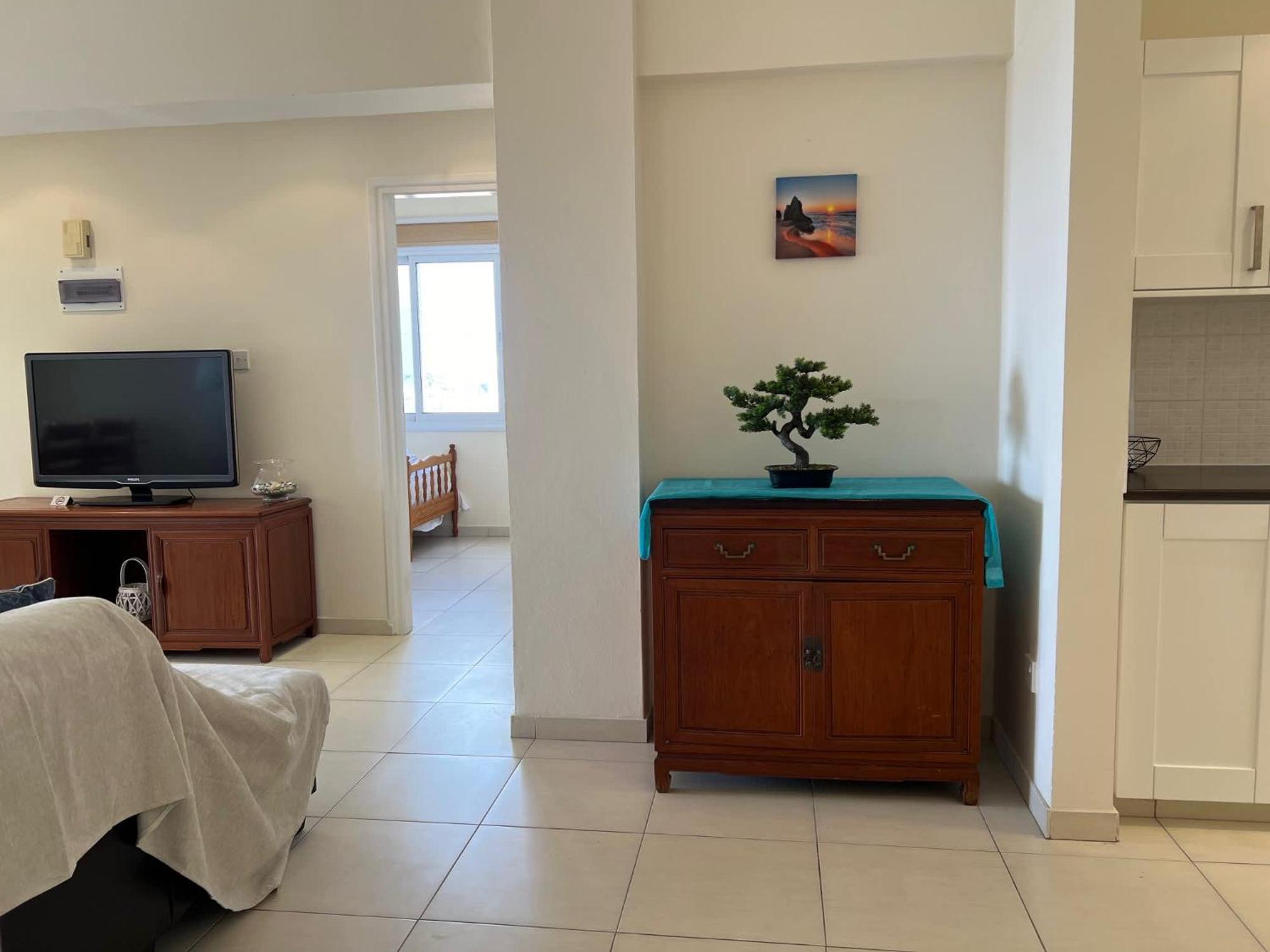 Beachfront - Spacious 3 Bed With Amazing Sea Views * Paphos