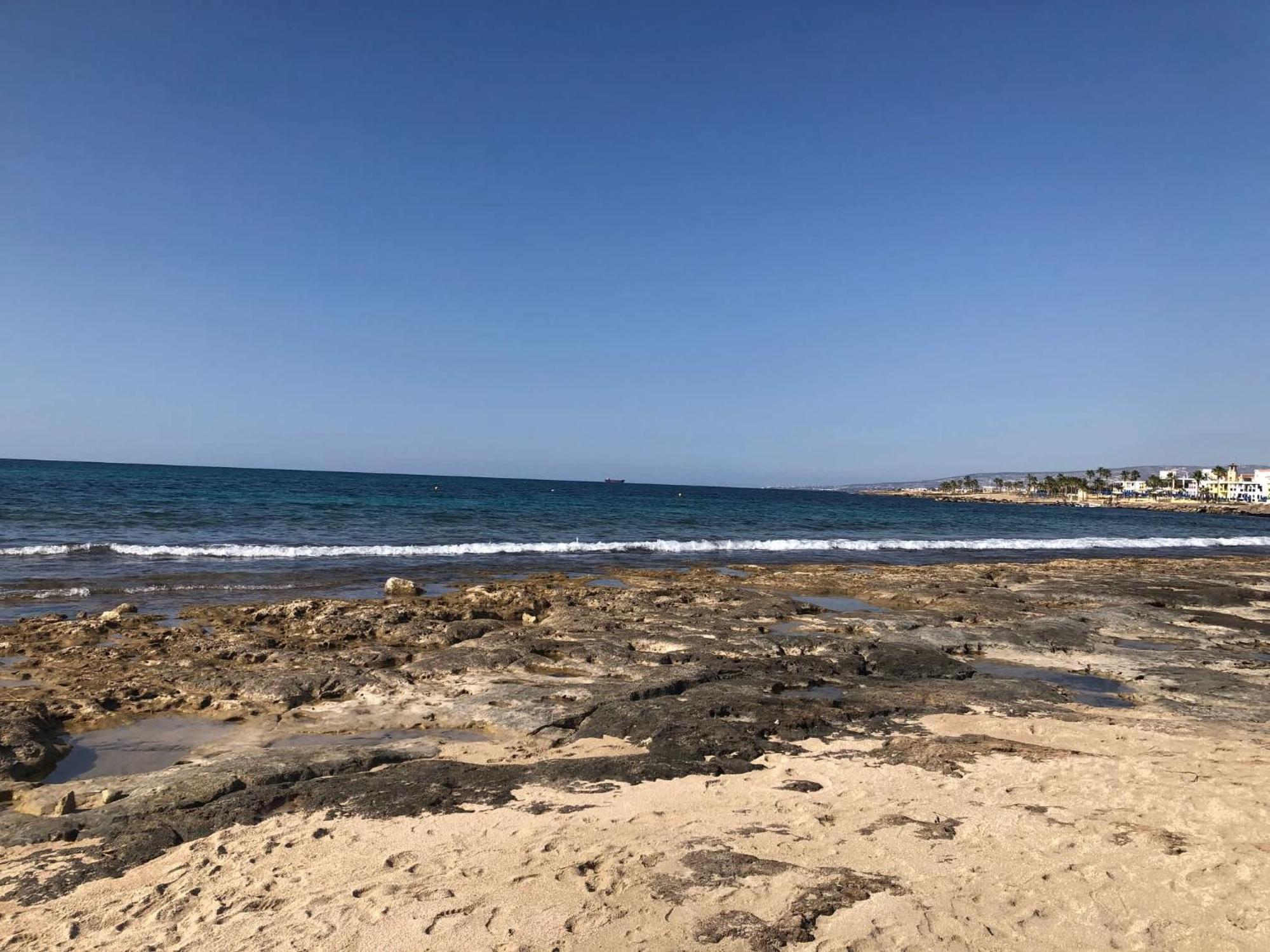 Apartment Beachfront - Spacious 3 Bed With Amazing Sea Views