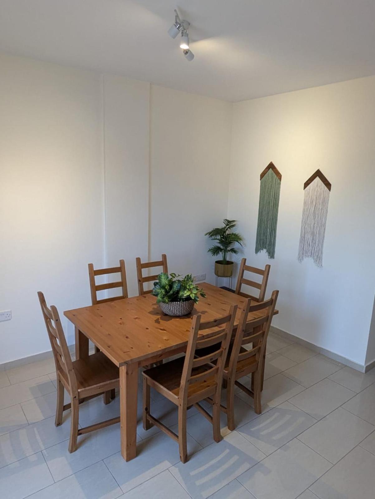 Marlen's Place Near Airport Apartment *