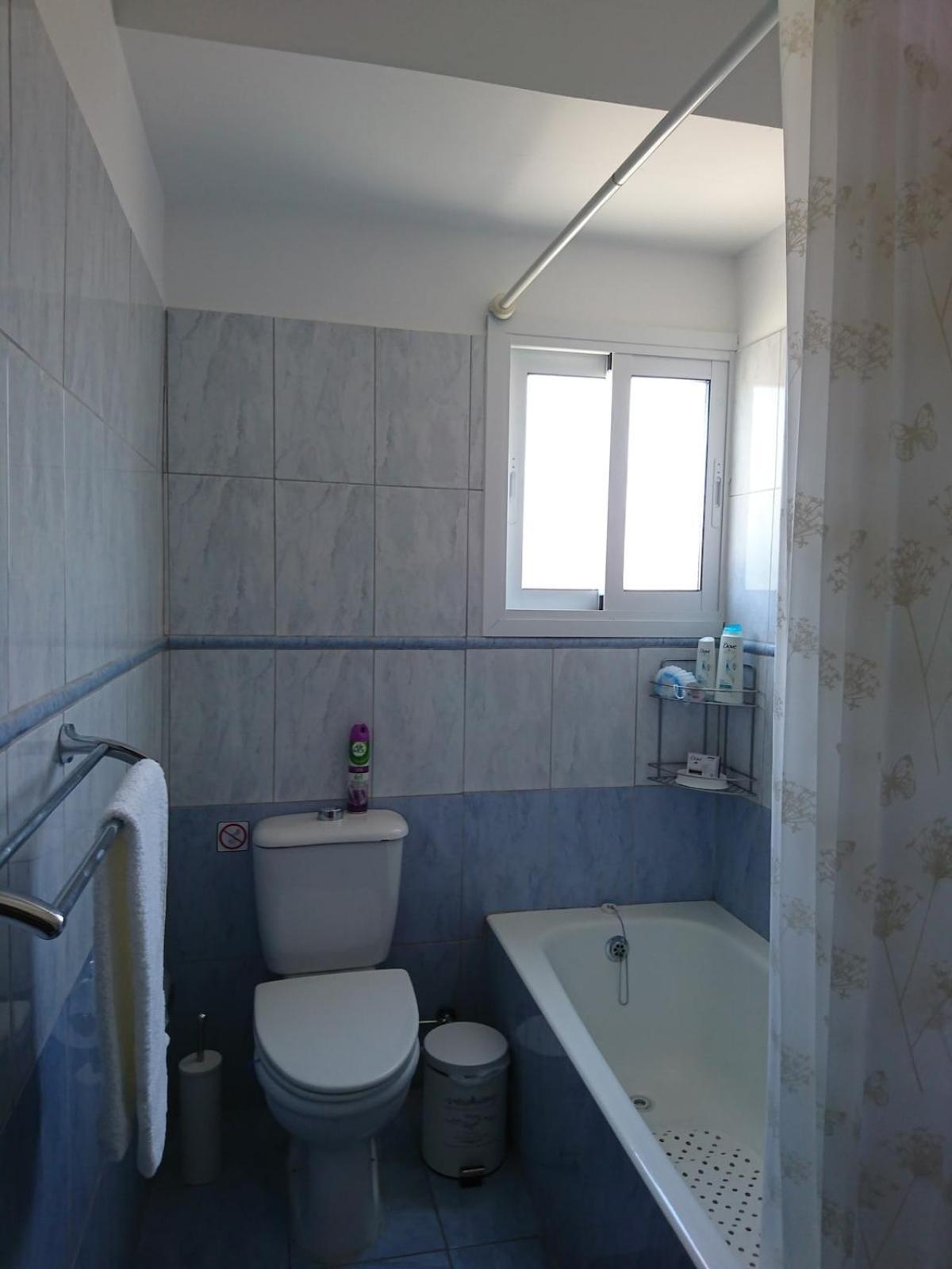 1-2bd Apartment *