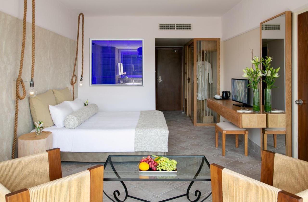 Azia & Resort 5*