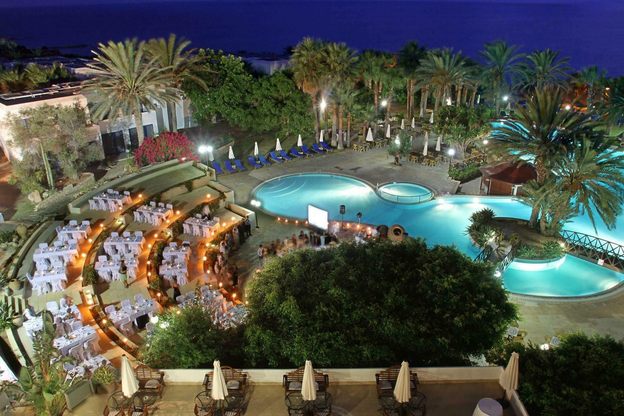 Azia & 5* Paphos