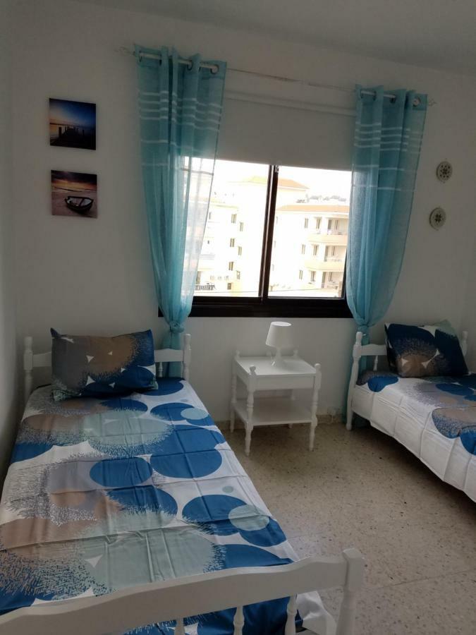 Kings Avenue - Natalia's Apartment